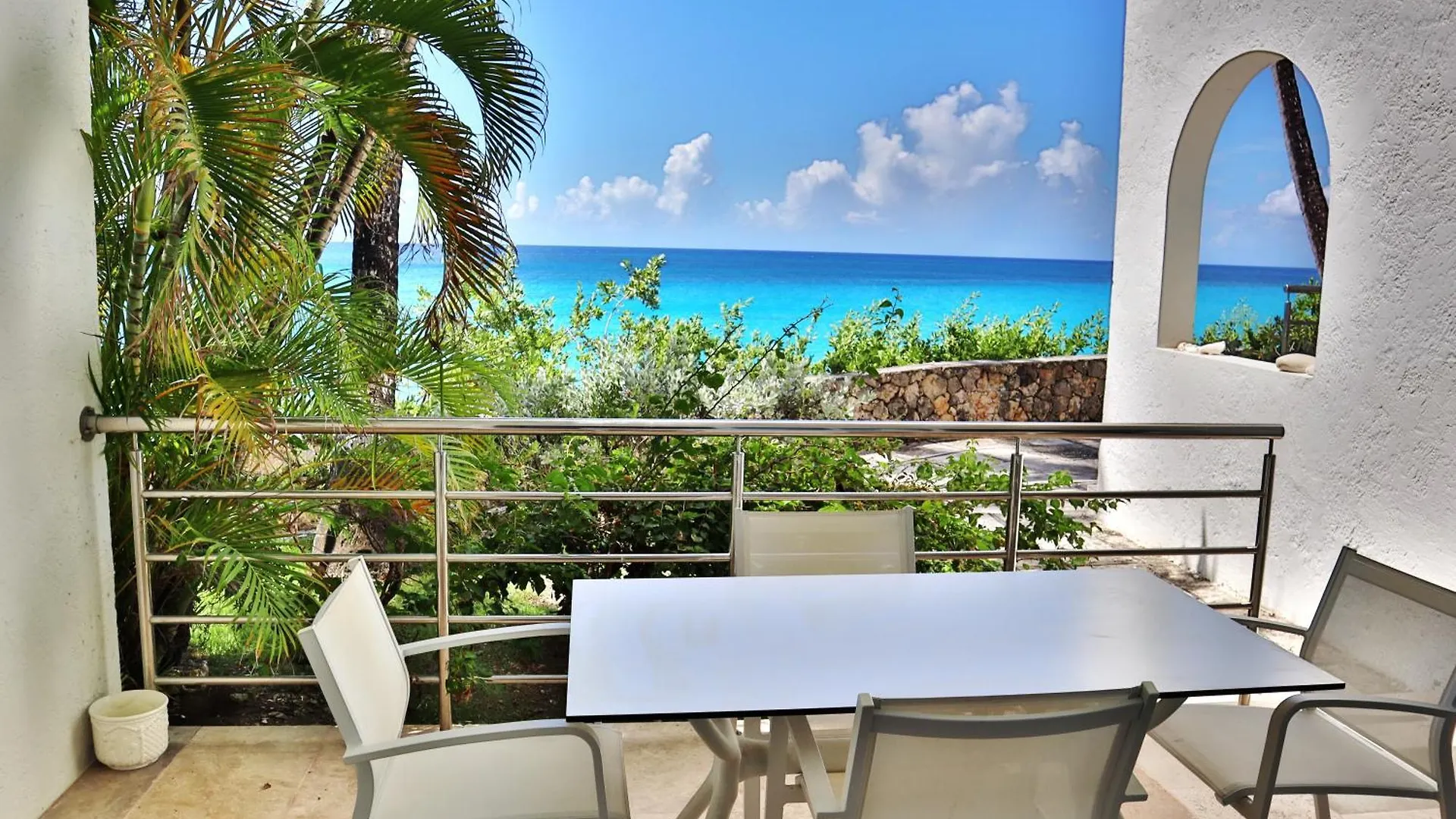 Beachfront Serenity Cupecoy  Appartamento